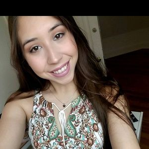 Meet your Posher, Amanda